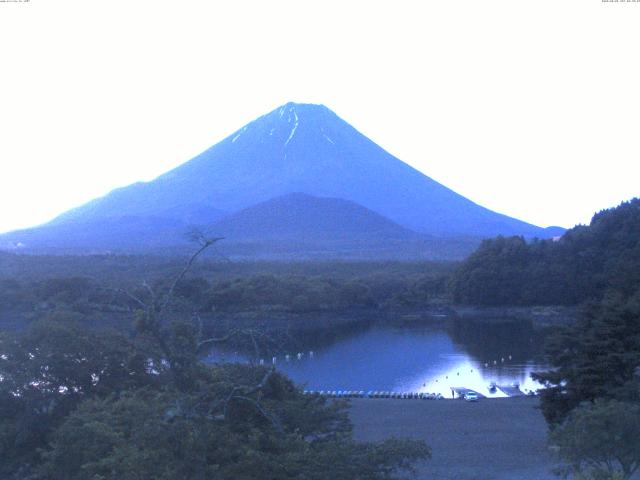 精進湖からの富士山
