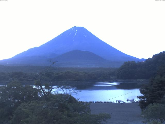 精進湖からの富士山