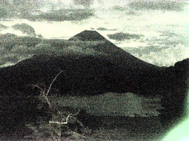 精進湖からの富士山