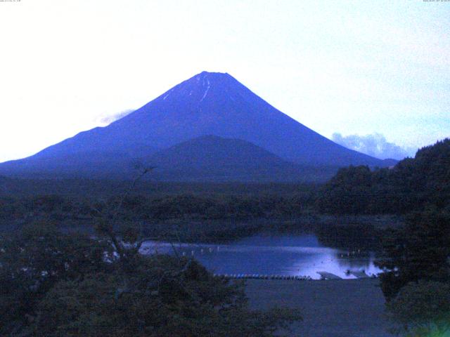 精進湖からの富士山