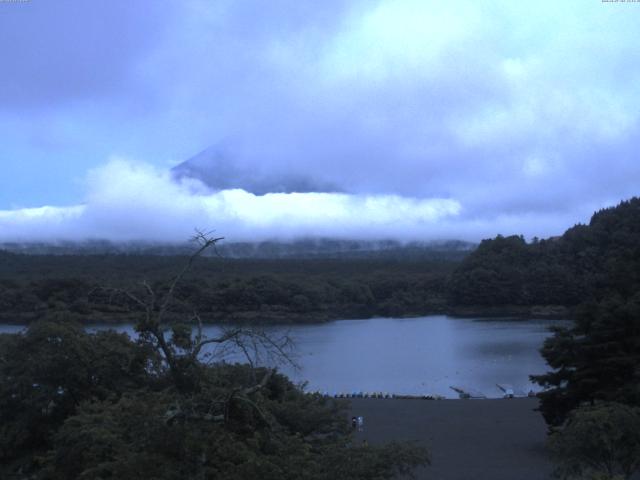 精進湖からの富士山