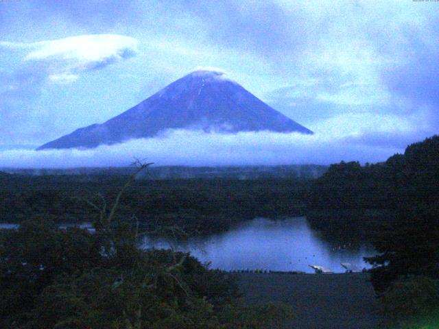 精進湖からの富士山