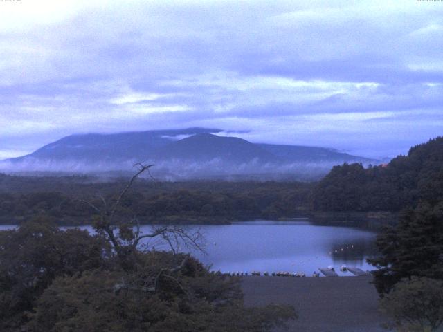 精進湖からの富士山