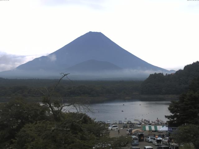 精進湖からの富士山