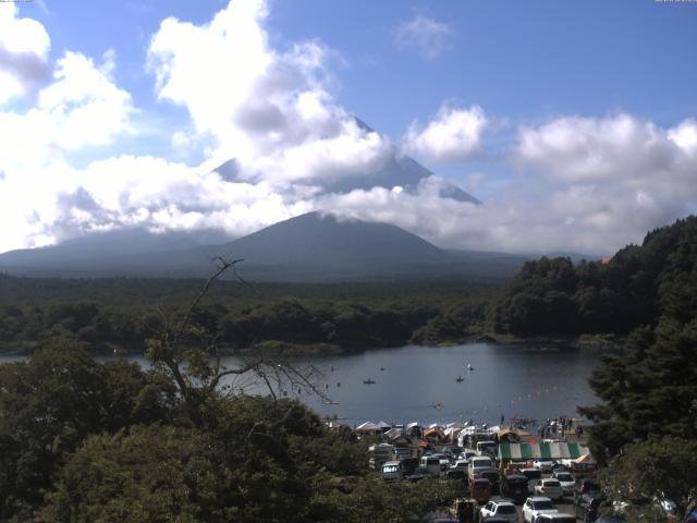 精進湖からの富士山