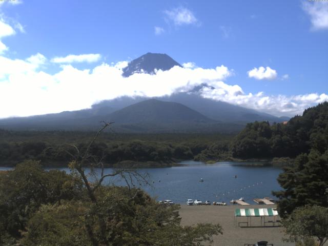 精進湖からの富士山