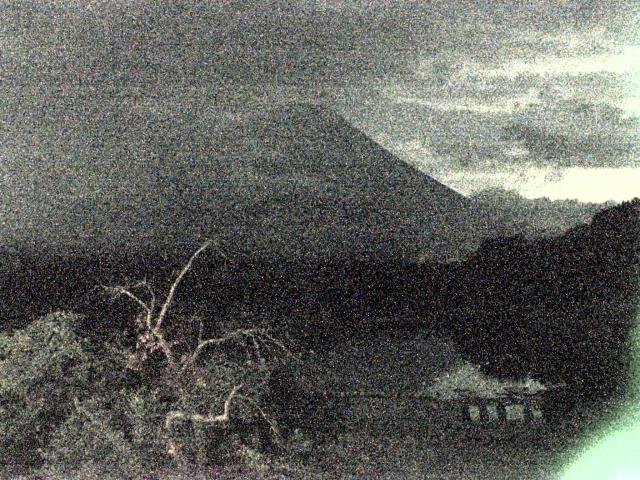 精進湖からの富士山