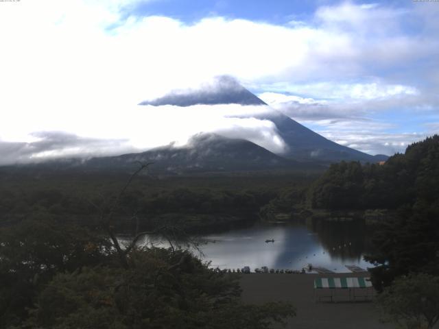 精進湖からの富士山