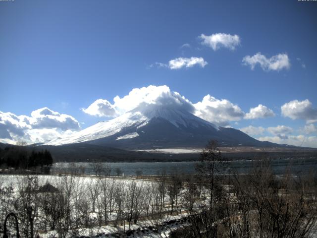 山中湖からの富士山