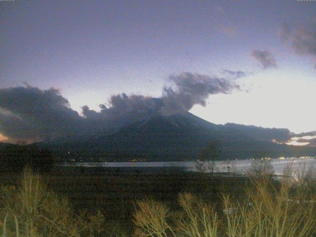 山中湖からの富士山