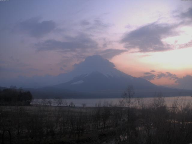 山中湖からの富士山