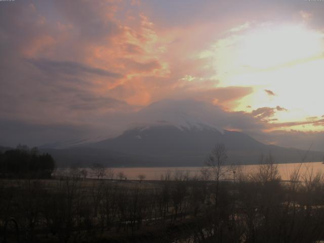 山中湖からの富士山