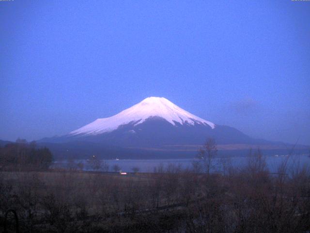 山中湖からの富士山