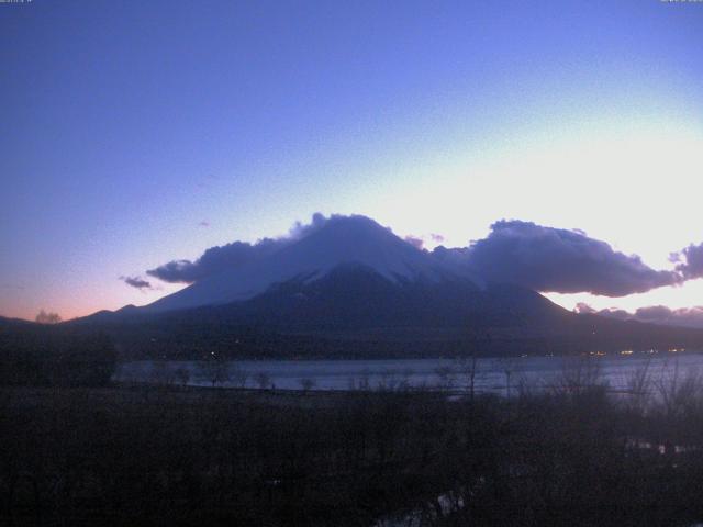 山中湖からの富士山