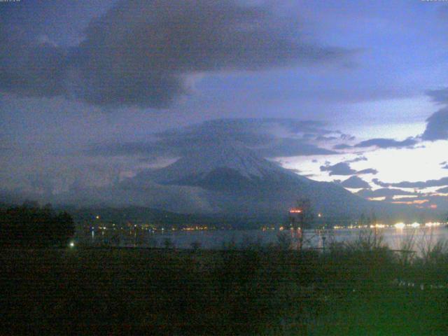山中湖からの富士山