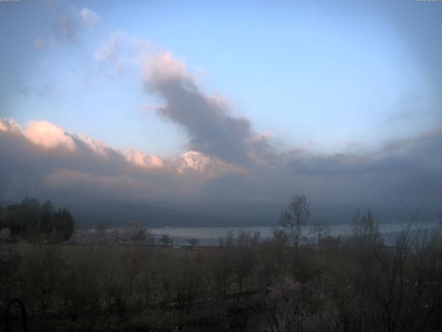 山中湖からの富士山