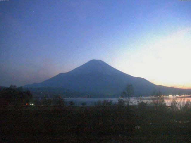 山中湖からの富士山
