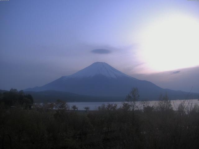 山中湖からの富士山