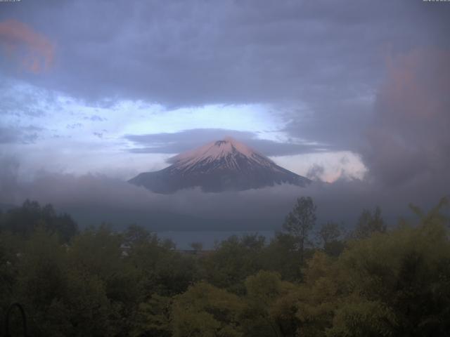 山中湖からの富士山