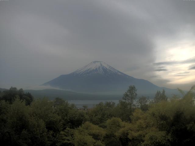 山中湖からの富士山