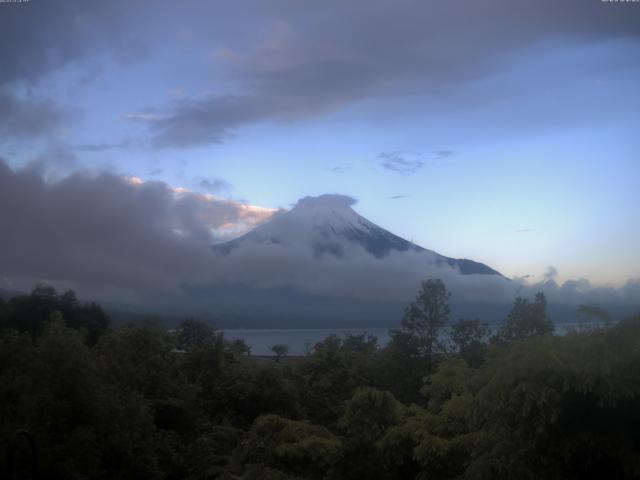 山中湖からの富士山