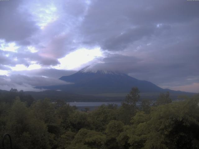 山中湖からの富士山