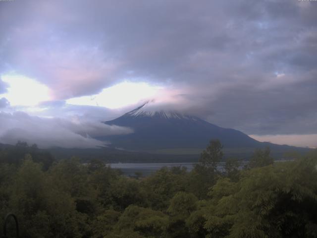 山中湖からの富士山