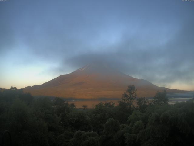 山中湖からの富士山