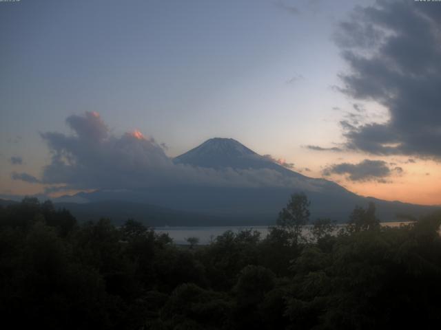 山中湖からの富士山