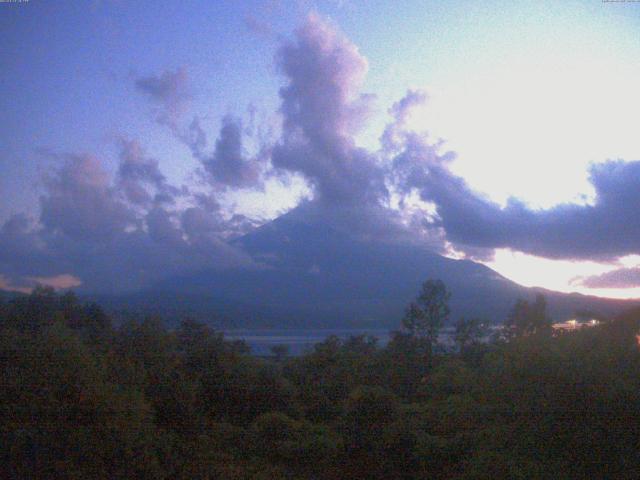 山中湖からの富士山