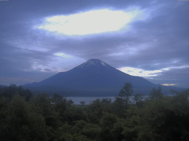 山中湖からの富士山