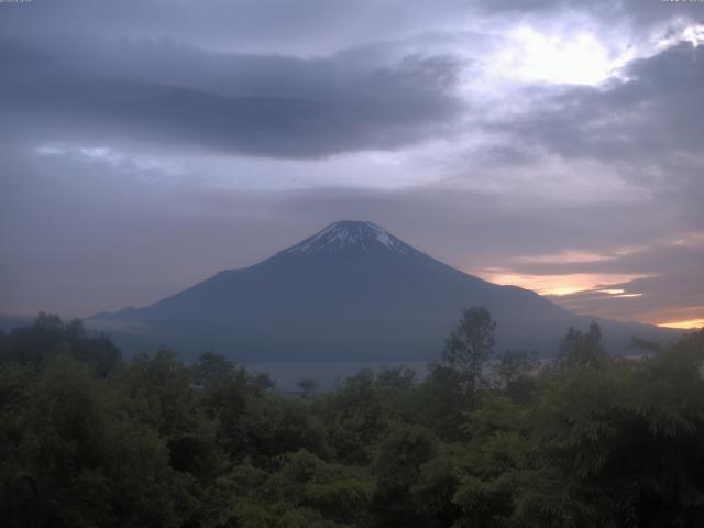 山中湖からの富士山