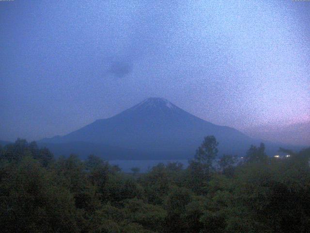 山中湖からの富士山