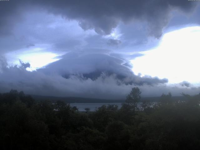 山中湖からの富士山