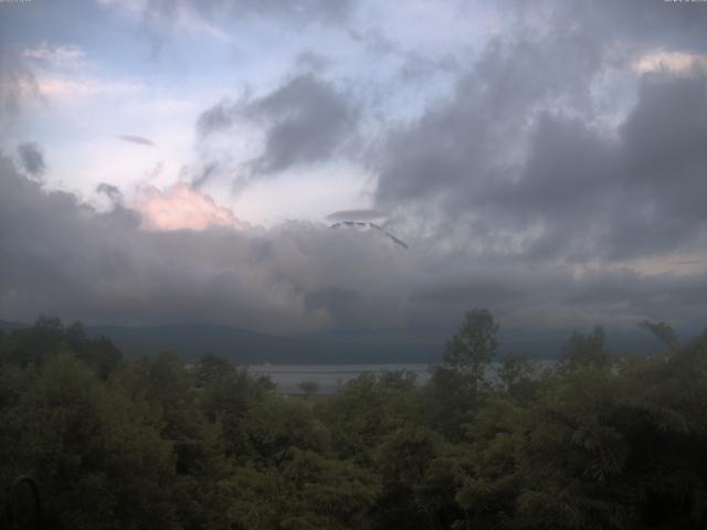 山中湖からの富士山