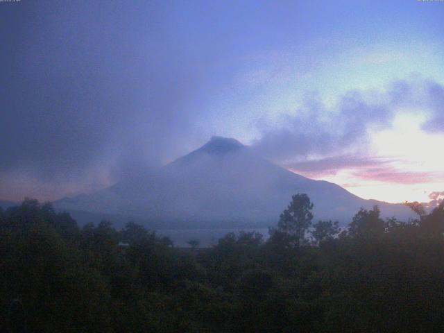 山中湖からの富士山