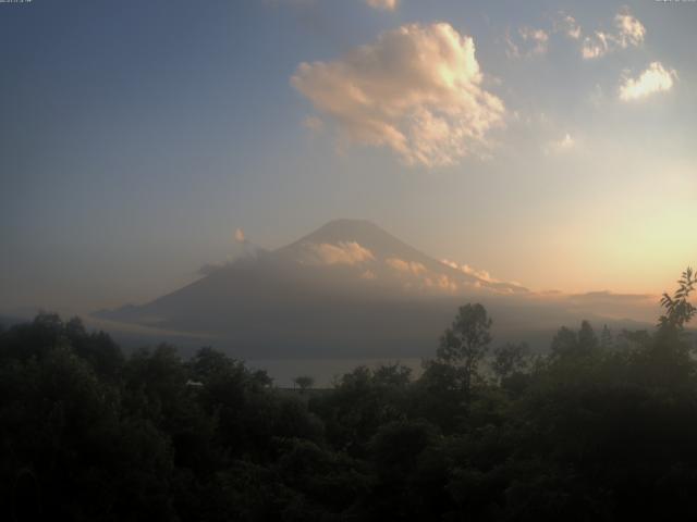 山中湖からの富士山