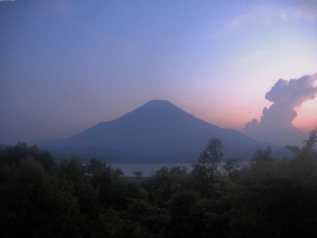 山中湖からの富士山