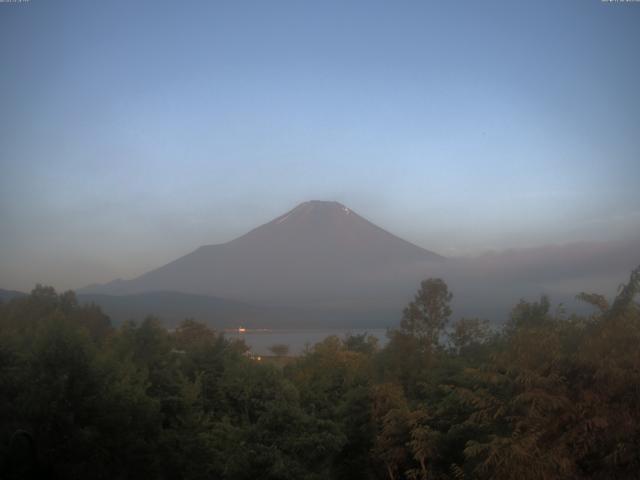 山中湖からの富士山