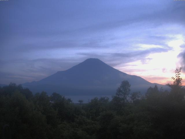 山中湖からの富士山