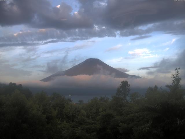 山中湖からの富士山