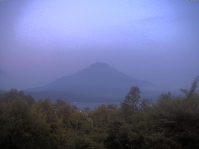 山中湖からの富士山
