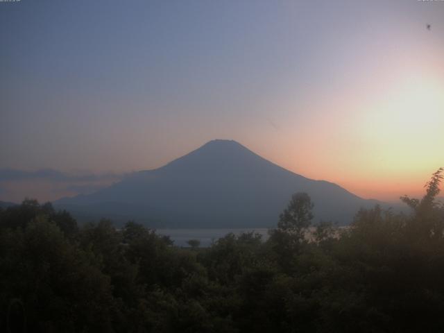 山中湖からの富士山