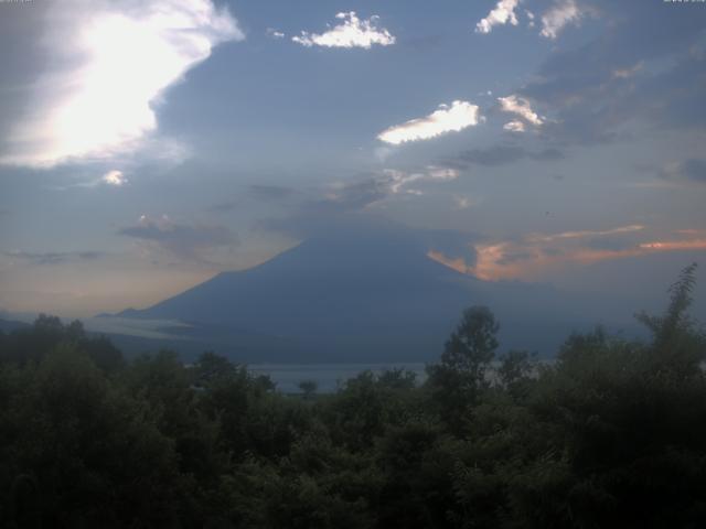 山中湖からの富士山