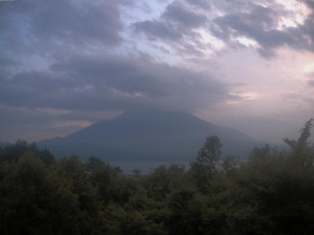 山中湖からの富士山