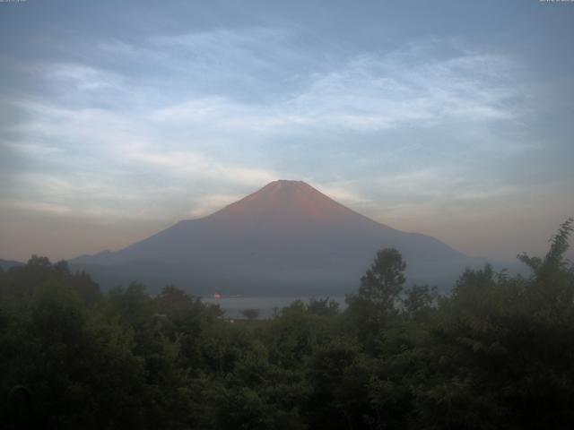 山中湖からの富士山