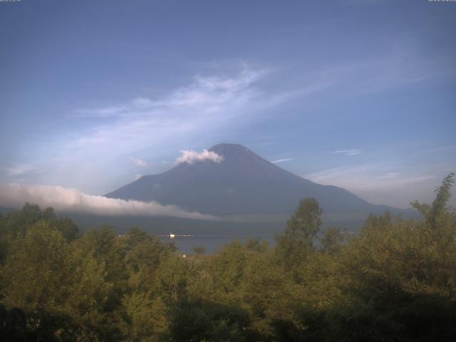 山中湖からの富士山