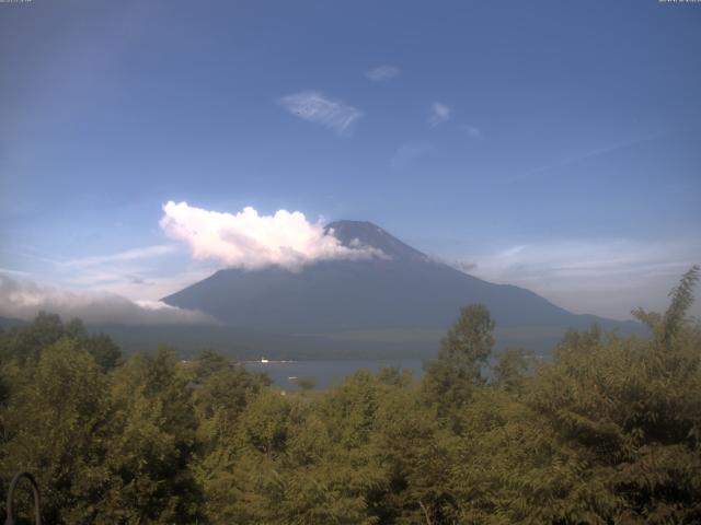 山中湖からの富士山