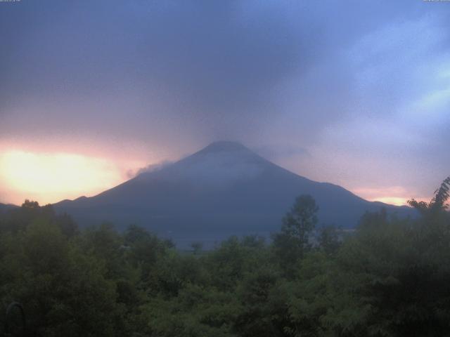 山中湖からの富士山