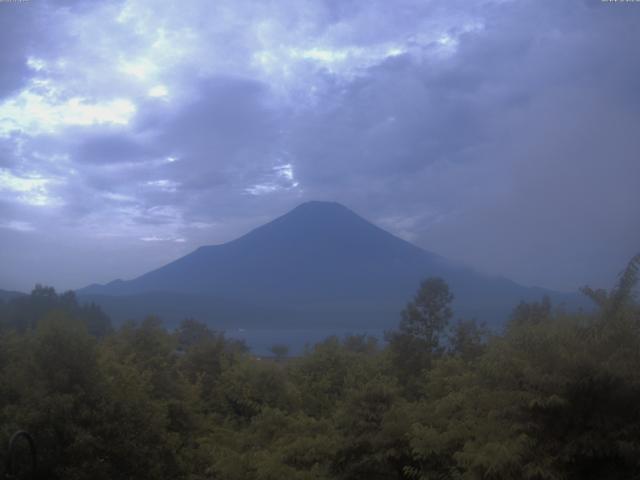 山中湖からの富士山